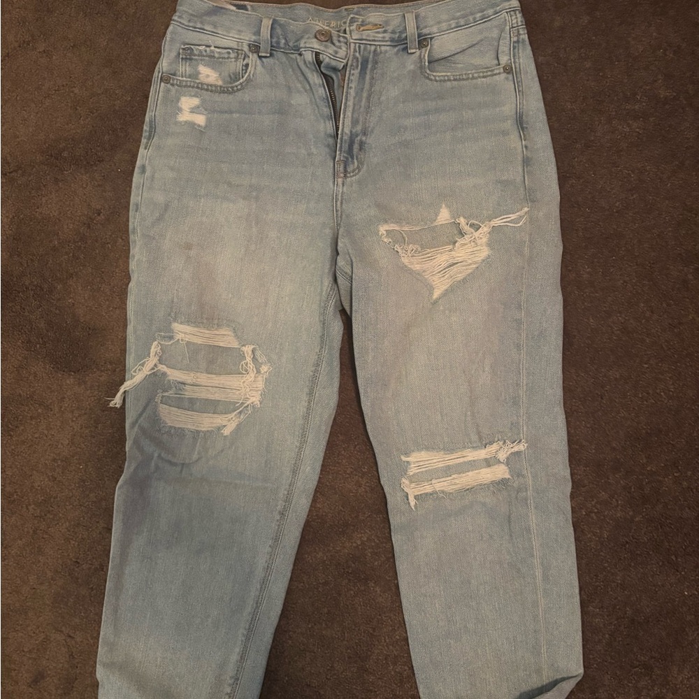 American Eagle Outfitters Light Blue Distressed Boyfriend Jeans